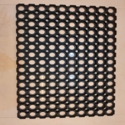 RUBBER  MAT  KERALA  40X60CM  HOLLOW  16MM